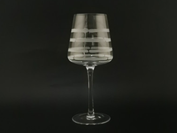 Clear Wine Glass With Etching