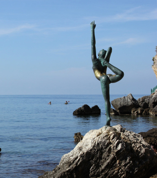 Modern design ballet dancer sculpture bronze