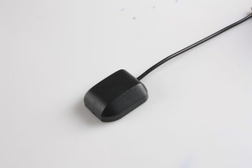 GPS ACTIVE ANTENNA