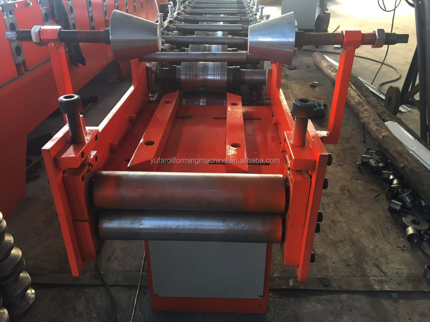 Metal Fence roll forming machine in china