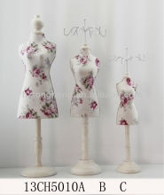 Modern floral print jewelry packaging & display