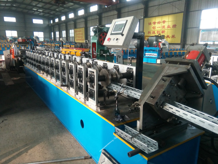 Máquina de formação de rolo de bandeja de cabos cable tray roll forming machine