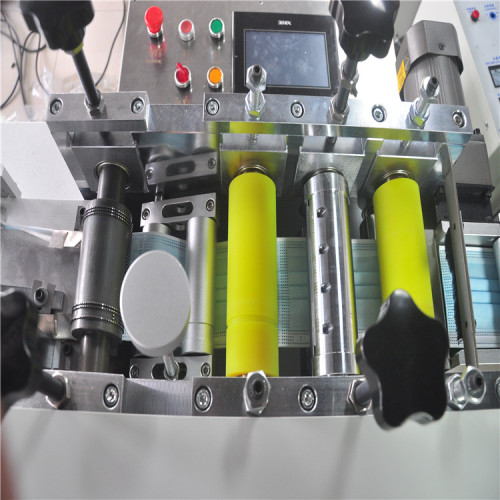 I lager Automatisk engångsmaskin för tillverkning av kirurgisk mask