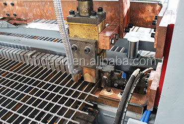 China good quality steel grating forge welding machine