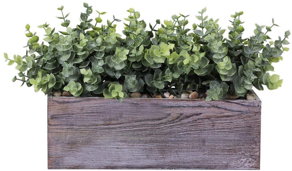 Faux Eucalyptus Plants en la caja de plantador de madera rectangular