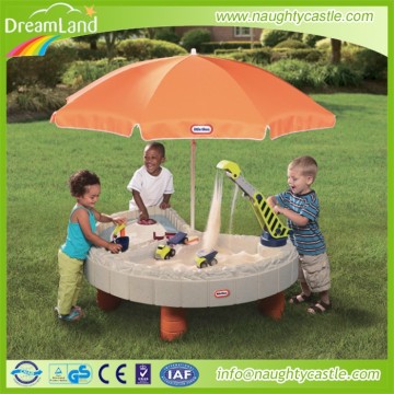 Kids play tent house / kids plastic play house