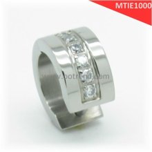 New product Titanium huggies earring for free allergy, free Allergy Earring zircon inlaid to custom design