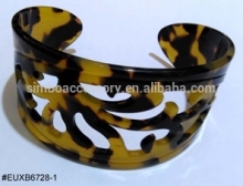 acetate bangle with hollow out flower pattern,acrylic cuff bangle,plastic cuff bracelet,resin bangle,high end jewelry,new 2016