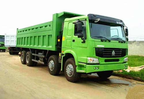 HOWO 8X4 Tipper Truck in Promotion (ZZ3317N3867W)