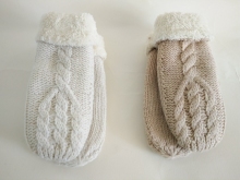 Plastic Flowers Warm Mittens