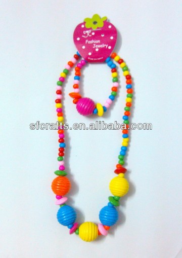 Beauty necklace toy,wooden beaded jewelry toy for kids