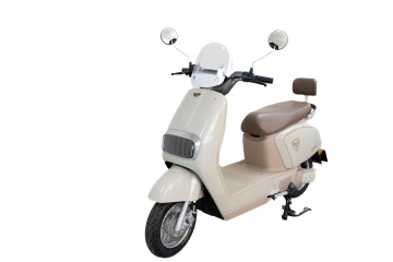 Timeless Urban Commute Scooter