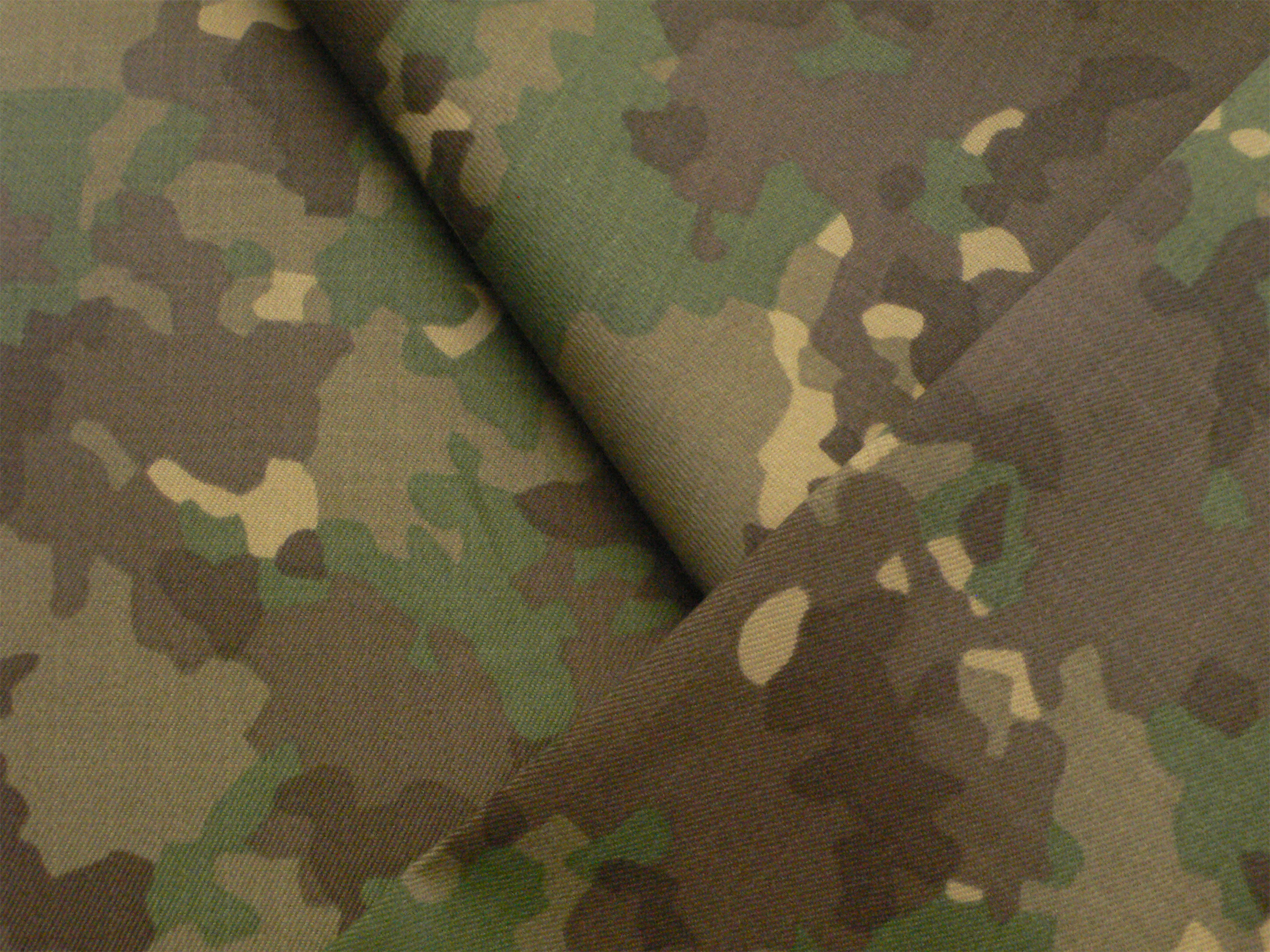 Camouflage Fabric with Waterproof and Anti-bacterial