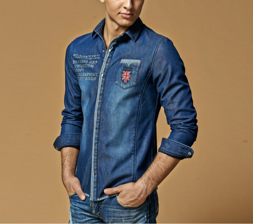 Của người đàn ông rửa denim áo bằng chữ in