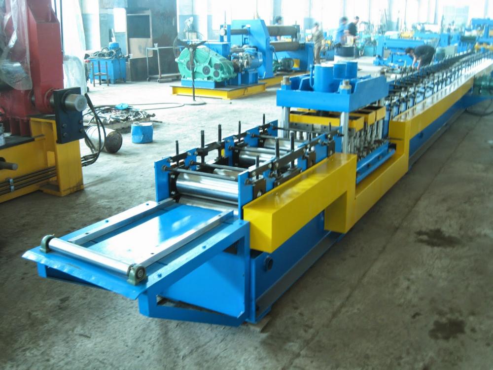 Bingkai pintu boleh laras Roll Forming Machine