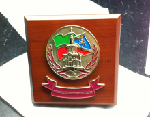 Wood Frame Pin Badges Souvenir Badges Enamel Badges Military Badges