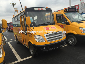 ChuFeng 17 elementary students school bus