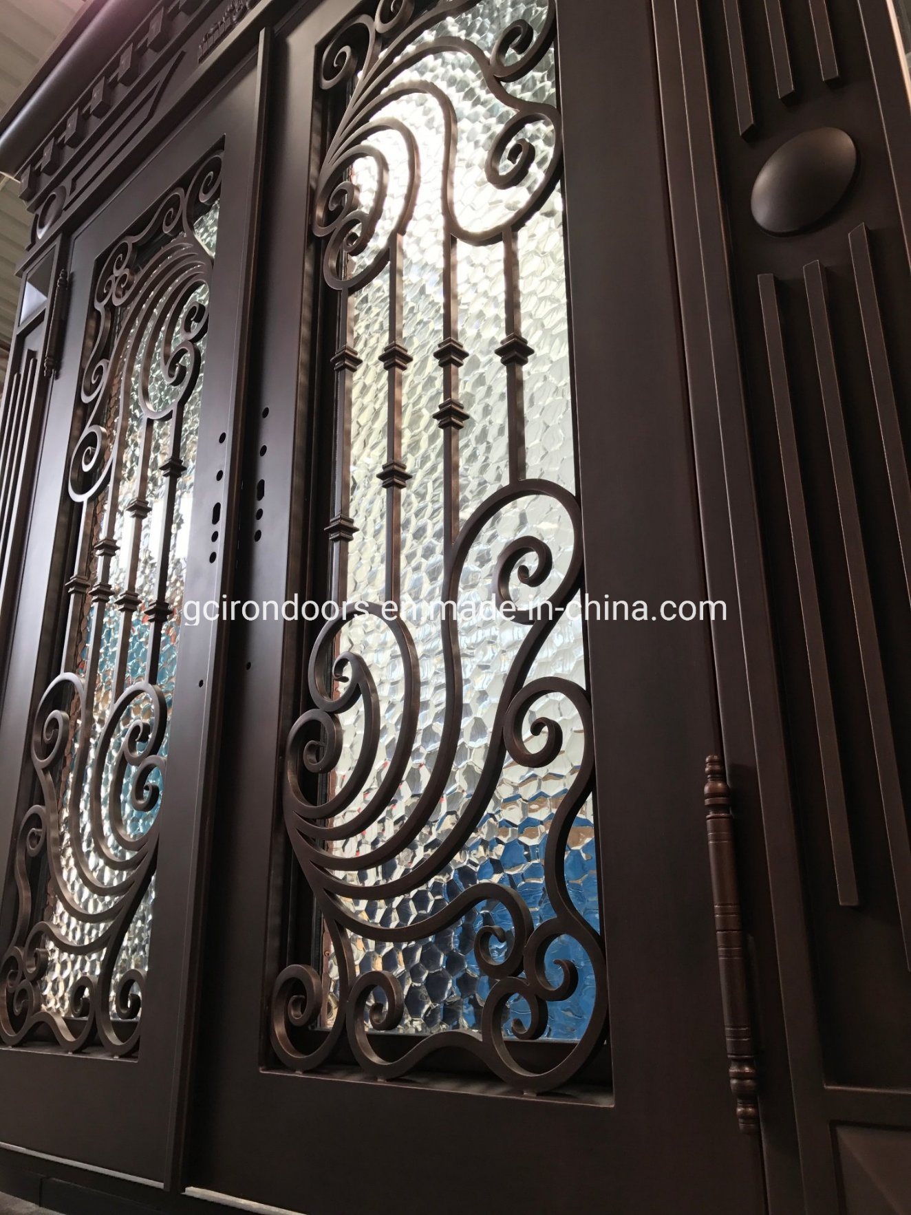 China Schmiedeeisentür mit Zierleiste Hersteller