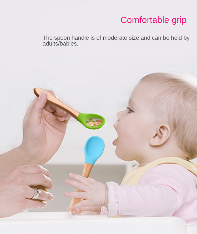 New Products Silicone Spoon with Wooden Handle Hot Sale Silicone Baby Suction Bowl Food Grade Silicone Bibs