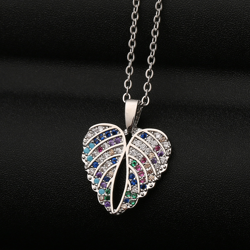 Hot selling heart wings pendant necklace claw setting mother's day gift fashion simple women's accessories