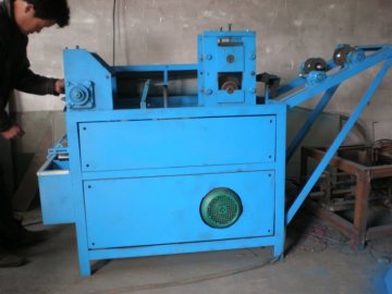 Cleaning ball machine