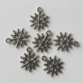 Commercio all&#39;ingrosso 16mm antico Natale fiocco di neve Charms ciondolo Fow gioielli collana braccialetto fare fai da te