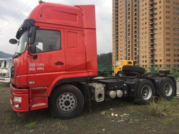 Dongfeng tractor truck 371hp 6x4 tractor truck