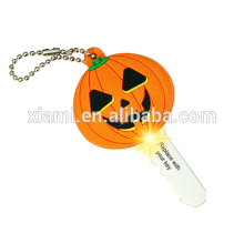 Hallowmas promotion gift funcy pumpkin shape soft pvc car key holder