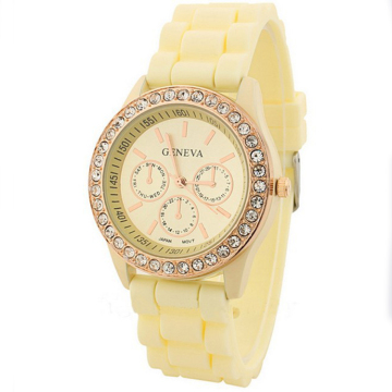 Girls Silicone Bracelet Watch With Diamend