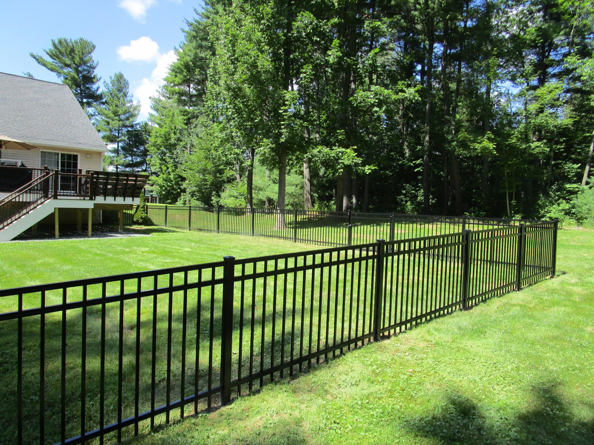 Aluminum Residential Picket Safety Fence Metal Fence for Garden or Yard or deck or pool with modern styles