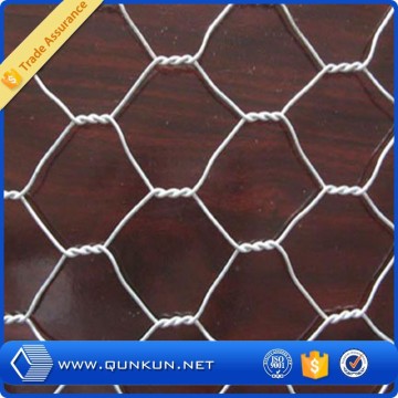 Galvanized hexagonal wire mesh cage for chicken layer