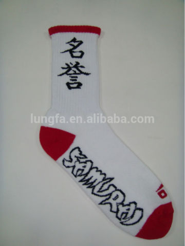 New style most popular men custom logo sport socks