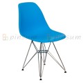 Silla sin brazos de Eames con las piernas cromadas