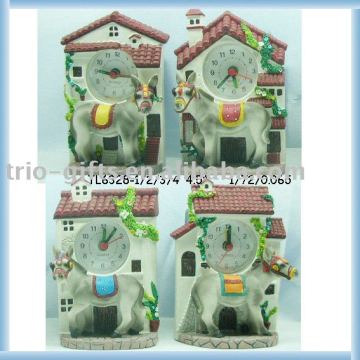 Polyresin donkey magnet with clock