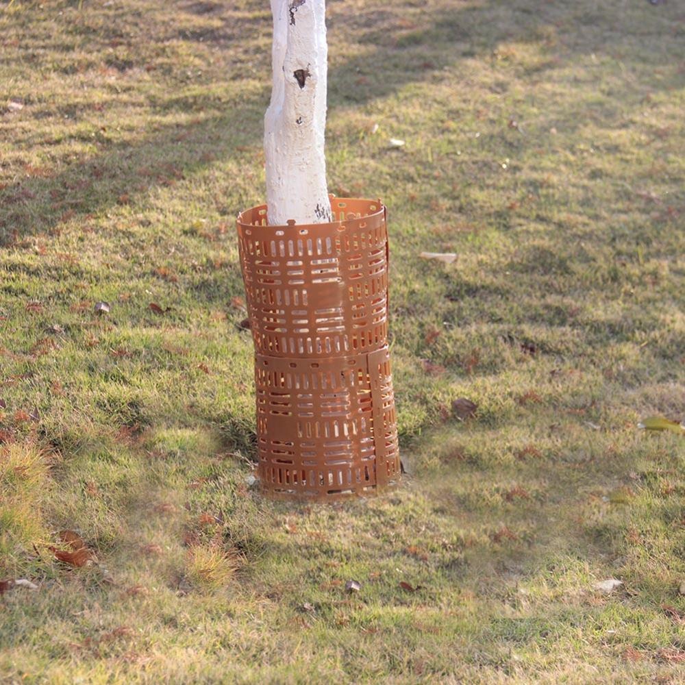 واقيات جذع شجرة بلاستيكية من جيبون باللون البني