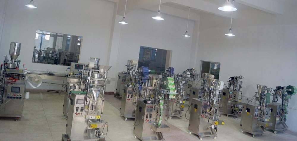 Liquid pouch/bag/sachet automatic packaging machine