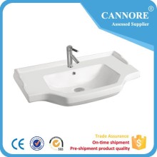 Wash Basin Toilet With Mirror For Hotel