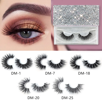 one Pair magnetic false eyelashes with luxurious box