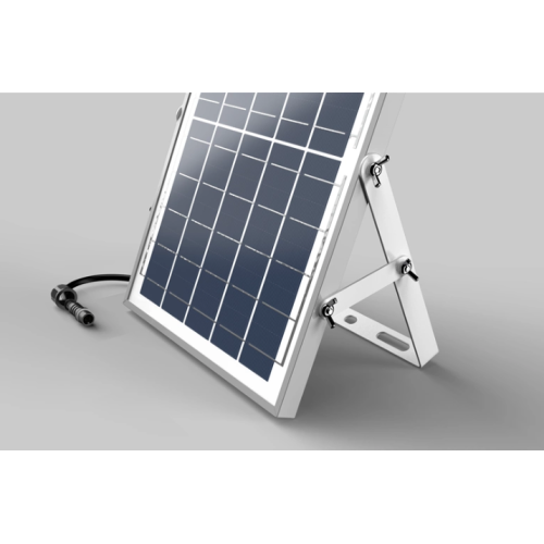 Portable solar flood light for garden