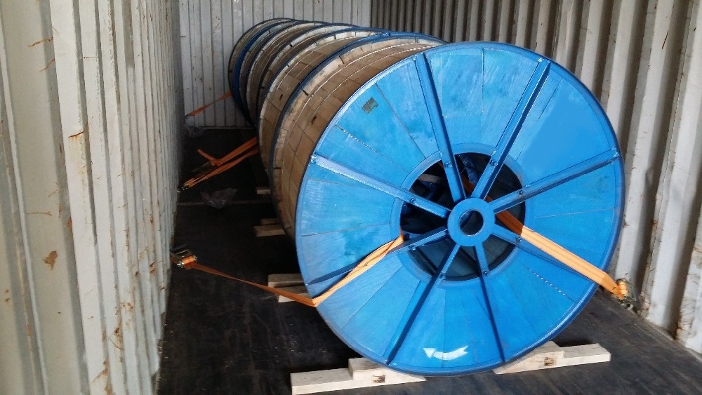 cable loaded in the container in Tianjin Seaport