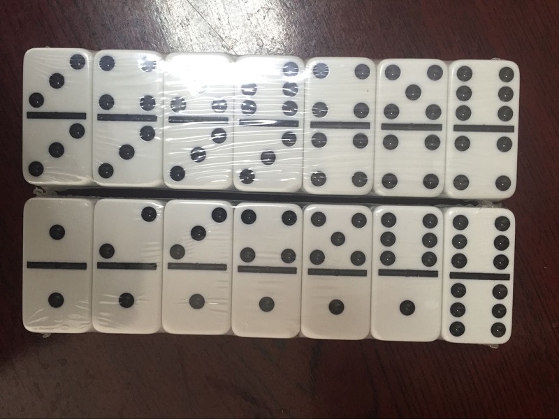 Domino In Wooden Box