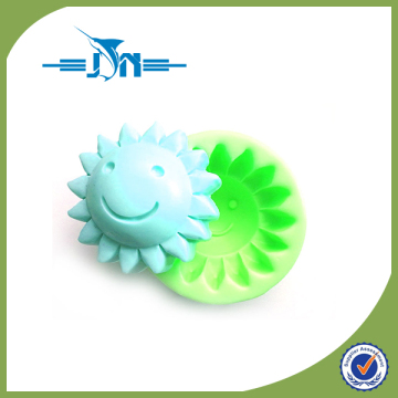 Multifunctional 8 eight compartment mistletoe silicone cake mold with high quality