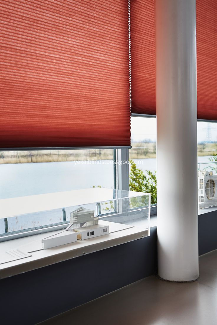 RED-Honeycomb window blinds 3