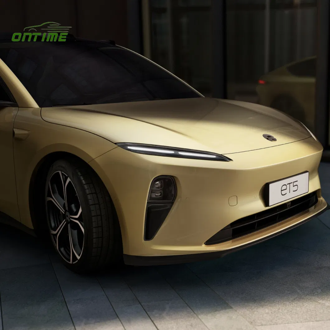 High End Durable Electric Vehicle with a Charging Fast and Long Endurance New Energy Electric Vehicle Et5 Series and a Range of 710 Kilometers