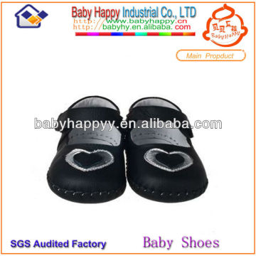 Wholesale Top selling Black PU Leather Heart Pattern Cozy Slip-on Baby Girl Dress Shoes