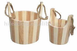 wooden bucket