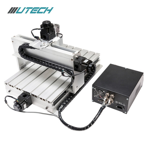 Porta del sistema di controllo Mach 3 che fa il router di cnc