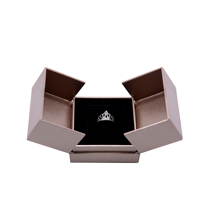 Wholesale eco-friendly luxury custom rigid cardboard hard paper gift packaging jewelry box ring box