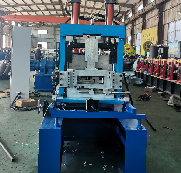 Automatic High Speed Strut Channel CUZ Purlin Roofing Sheet Cold Roll Forming Machine Lipped  Making Machine Stud and Track Mach