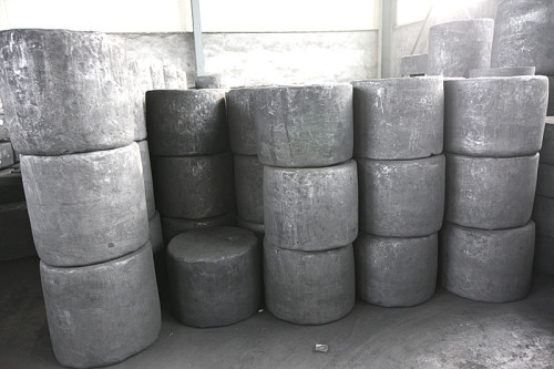 Isostatic graphite